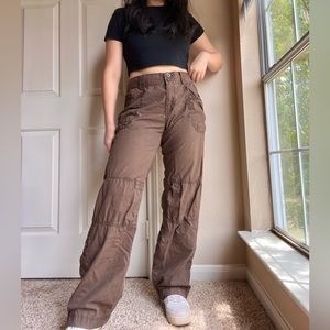 Y2K CARGO ROLL UP PANTS BROWN